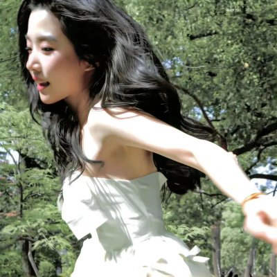 蒂拉和兰妮劫火车
